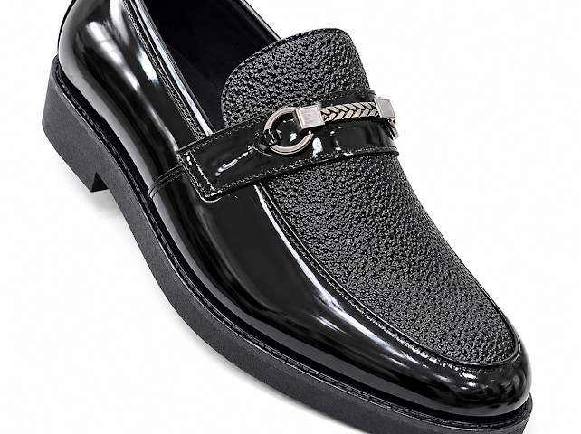 Patent leather shoes